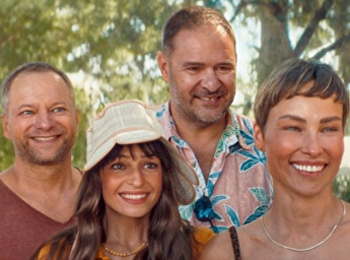 เกาะรักพักโสด : ผจญภัยในกรีซ